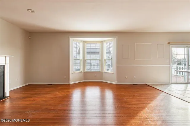 $725,000 | 10 Hemingway Lane, Columbus, NJ 08022