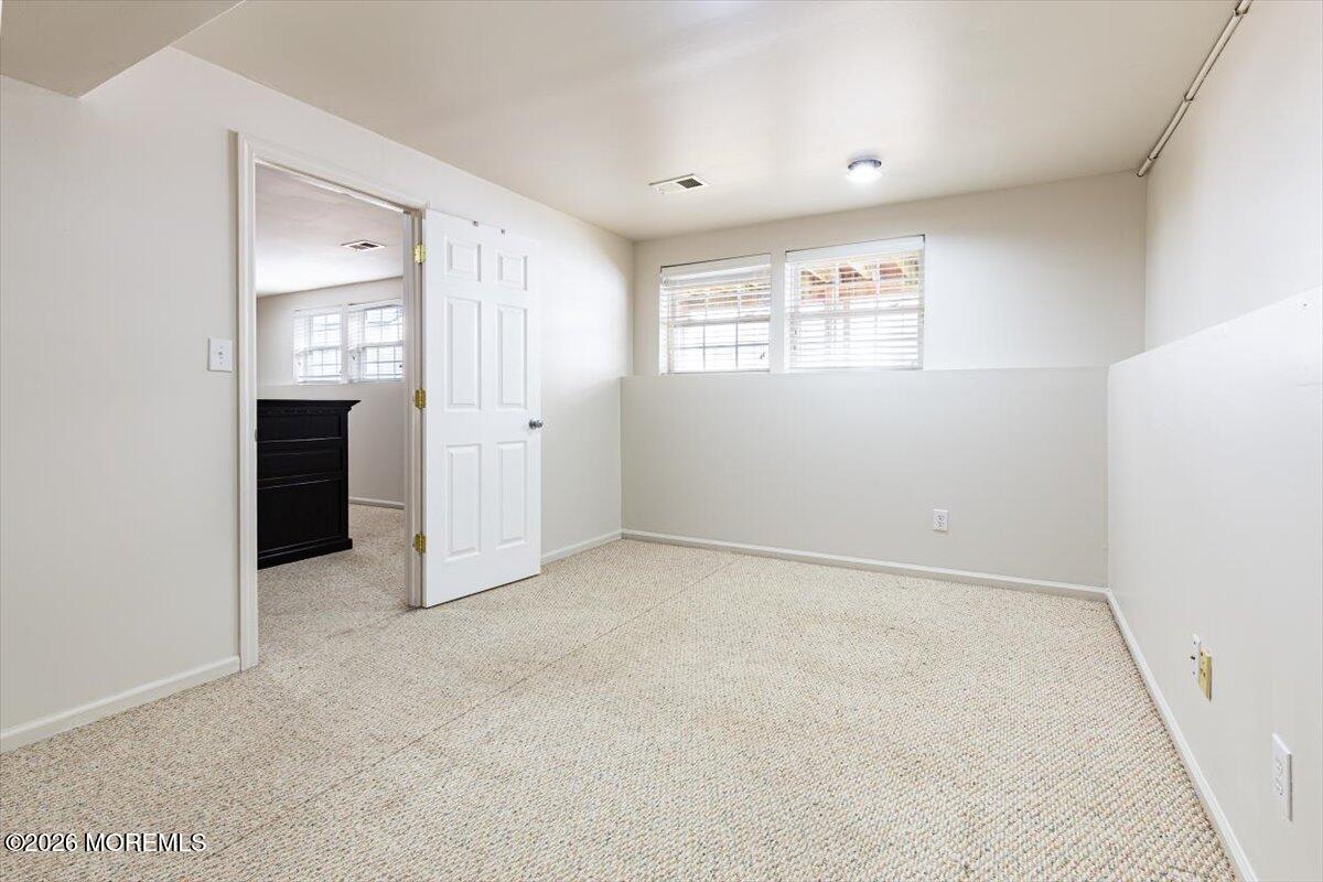 10 Hemingway Lane Columbus, NJ 08022 - Photo 39 of 50 an empty room with windows and closet