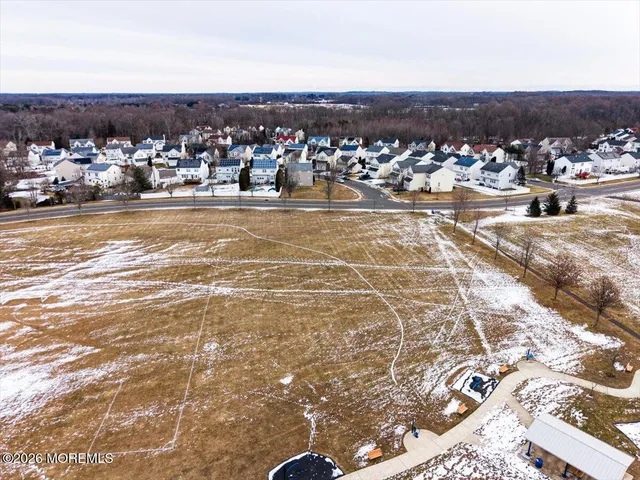 $725,000 | 10 Hemingway Lane, Columbus, NJ 08022