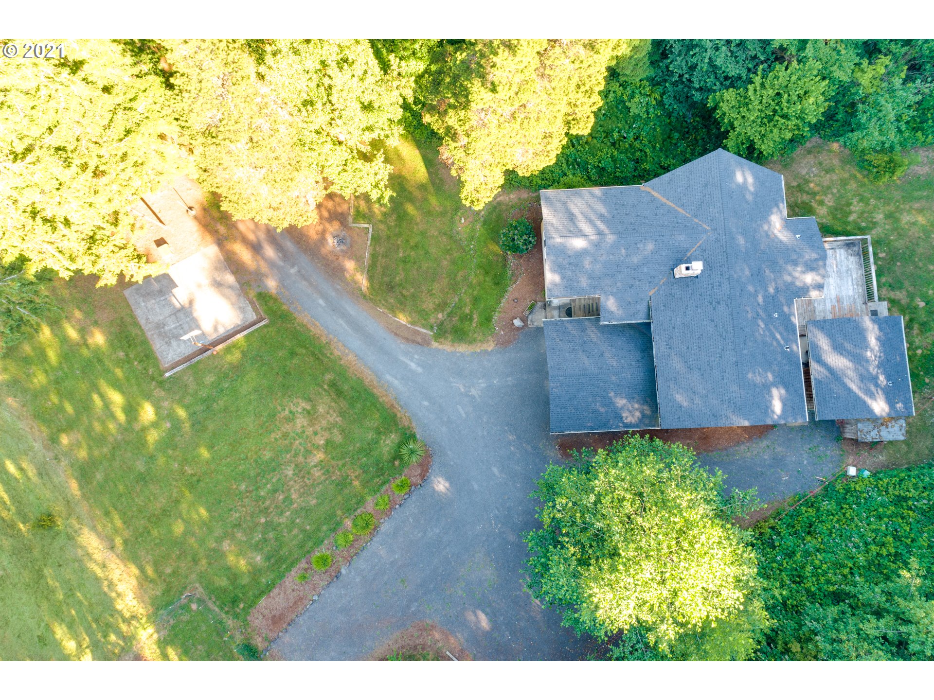 531 Oak Point Road Longview, WA 98632 - Photo 2 of 29 a view of a back yard