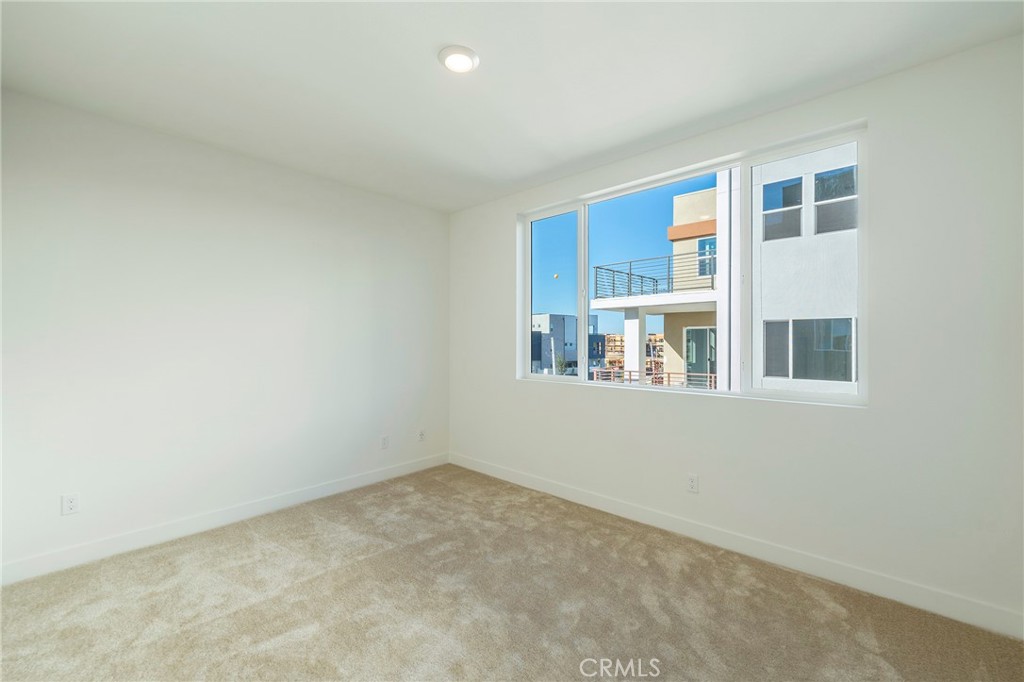 121 Baluster Irvine, CA 92618 - Photo 34 of 80 a house with window
