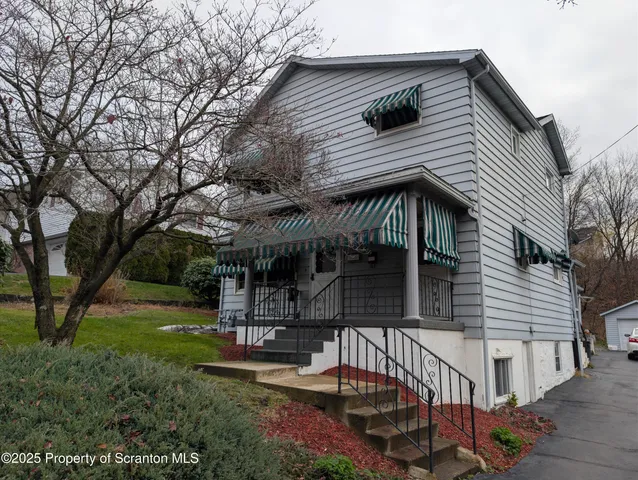 $1,550 | 810 Gino Merli Drive, Peckville, PA 18452