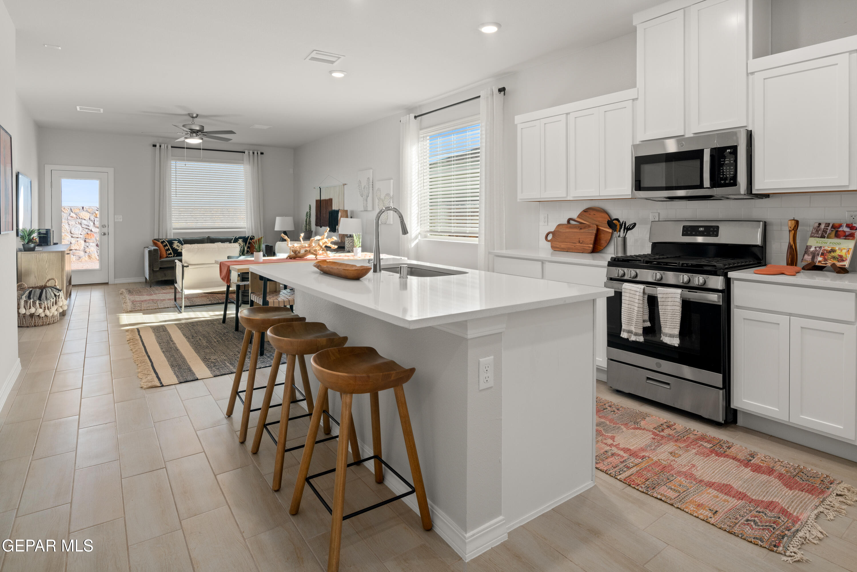 520 Paseo Simple El Paso, TX 79928 - Photo 9 of 11 MLS Camera Guy-16