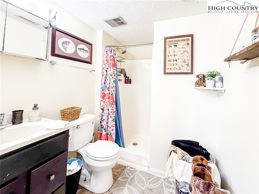 229 East King Street, Unit 23 Boone, NC 28607 - Photo 6 of 8