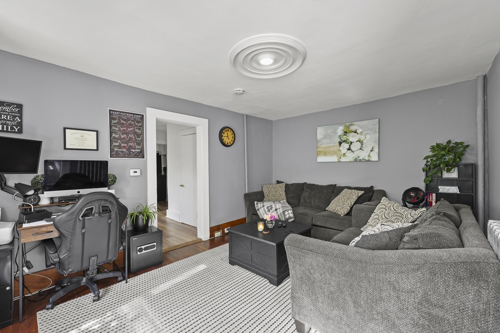 68 Orchard Street Pittsfield, MA 01201 - Photo 6 of 29