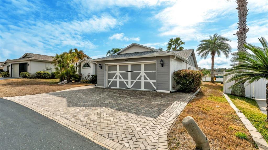 7719 Landsdowne Lane New Port Richey, FL 34654 - Photo 2 of 53