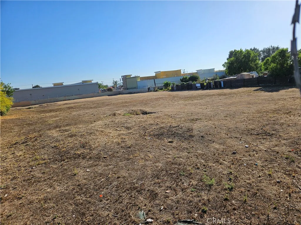 10359 Gould Riverside, CA 92505 - Photo 4 of 4 Gallery Image 4