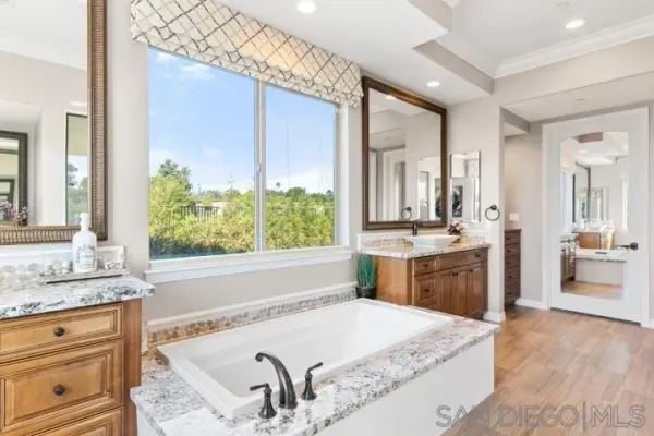 a view of a entryway