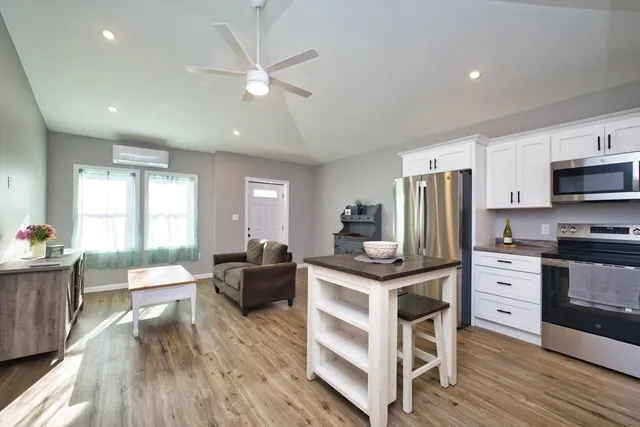 $389,900 | 340 Vale Street, Fall River, MA 02724