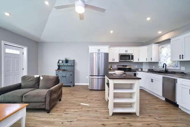 $389,900 | 340 Vale Street, Fall River, MA 02724