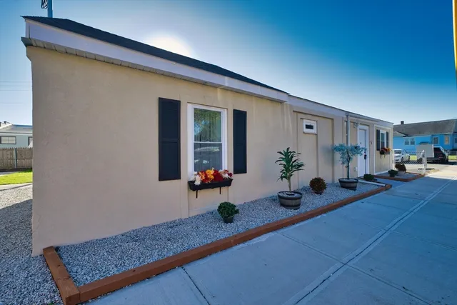 $389,900 | 340 Vale Street, Fall River, MA 02724