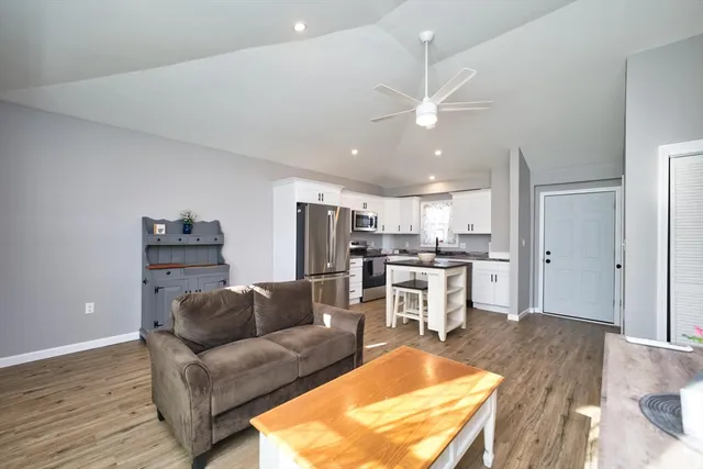 $389,900 | 340 Vale Street, Fall River, MA 02724