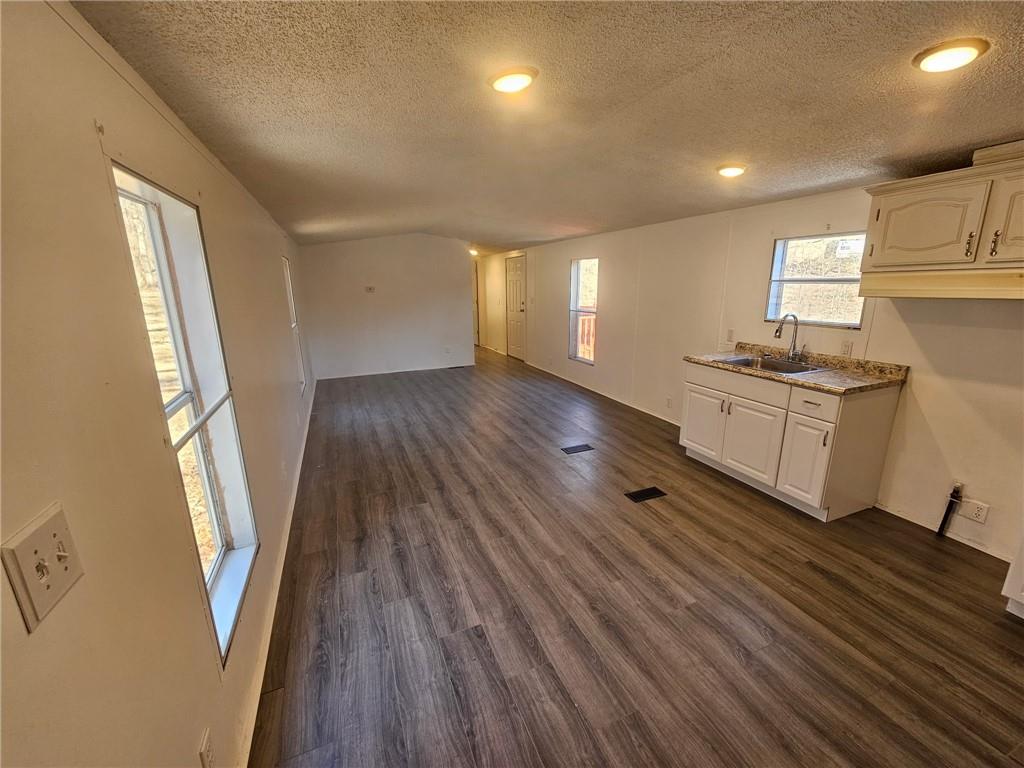 262 Rearick Road Shelocta, PA 15774 - Photo 5 of 18