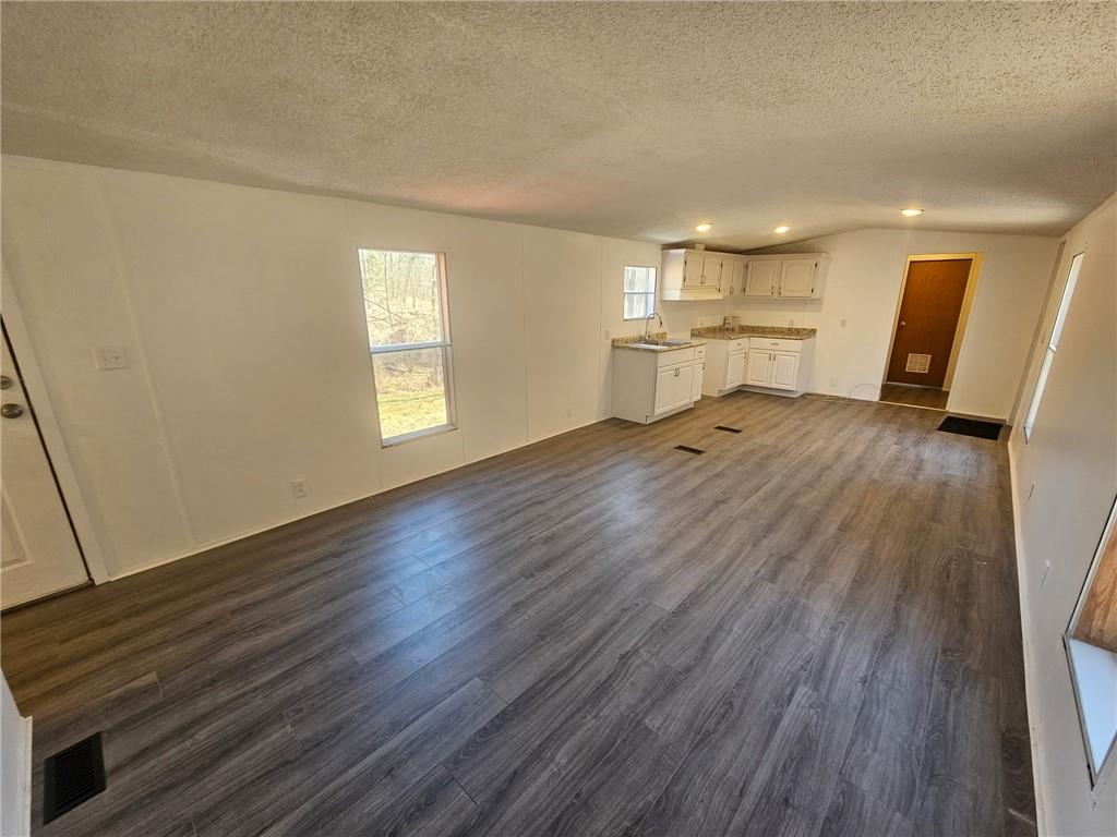 262 Rearick Road Shelocta, PA 15774 - Photo 7 of 18