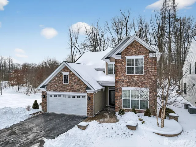 $898,700 | 68 Hardwick Drive, Kendall Park, NJ 08824