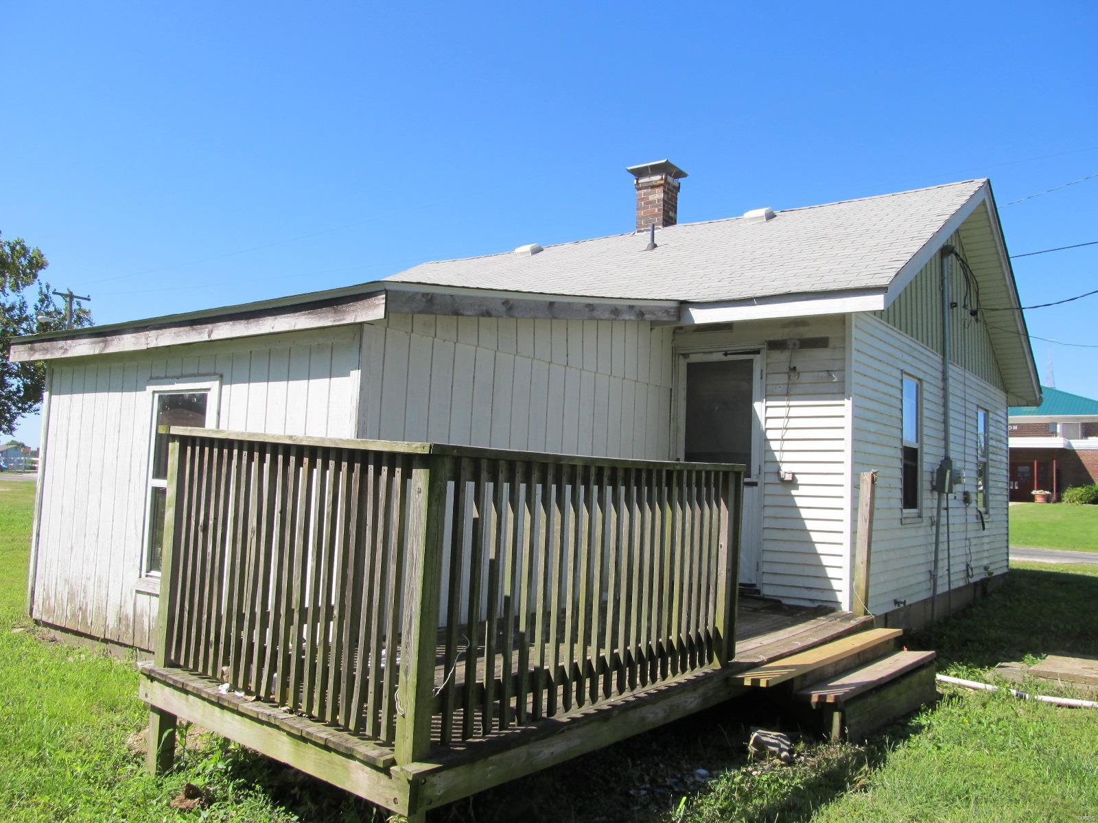 105 Public Road Fieldon, IL 62031 - Photo 11 of 12