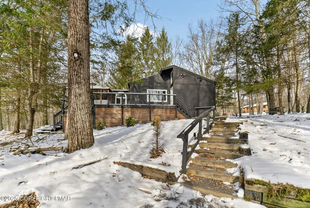 $365,000 | 2329 Cramer Court, Bushkill, PA 18324