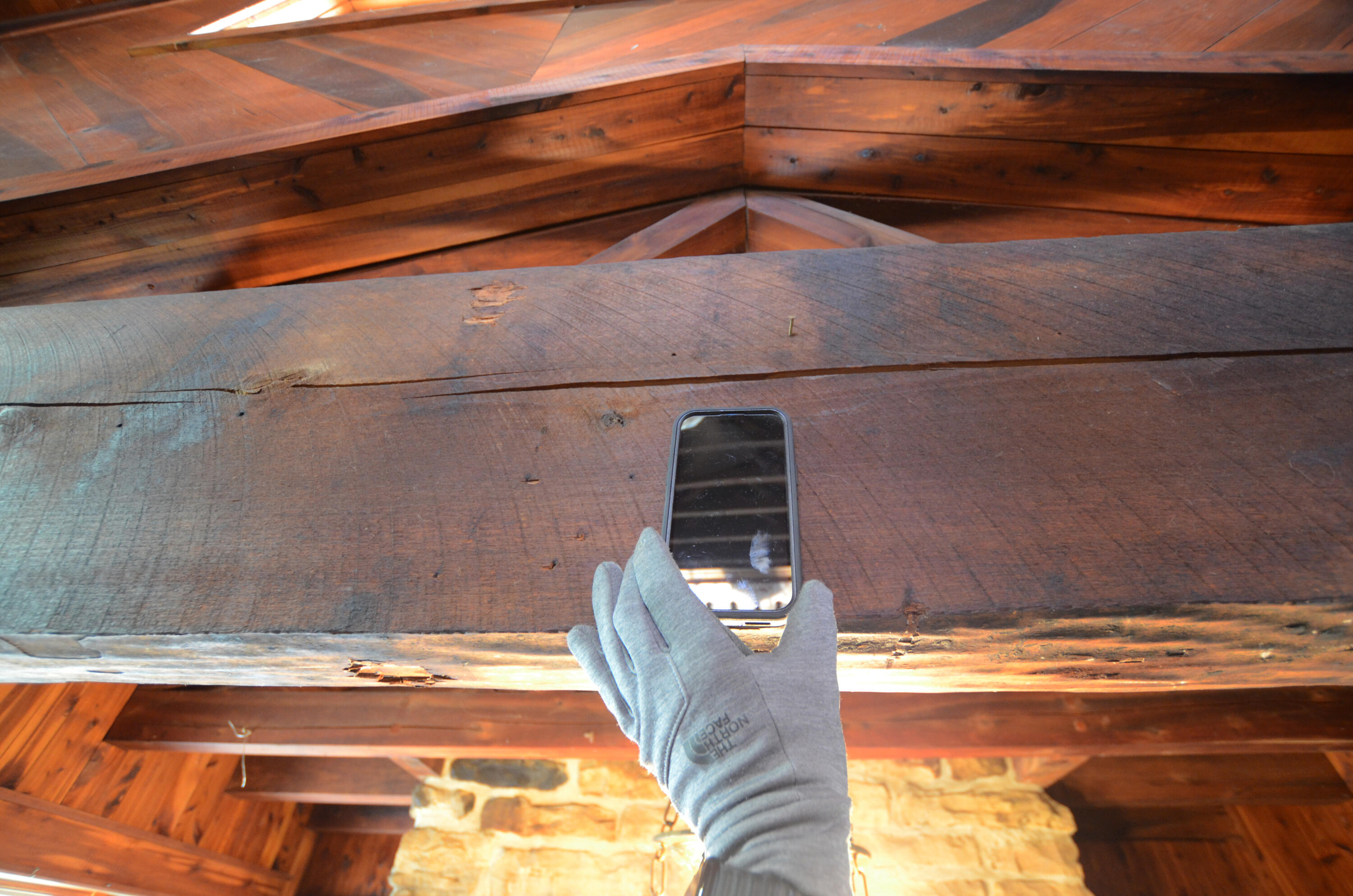 11907 Old Landing Road Irvine, KY 40336 - Photo 24 of 130 Massive timbers!