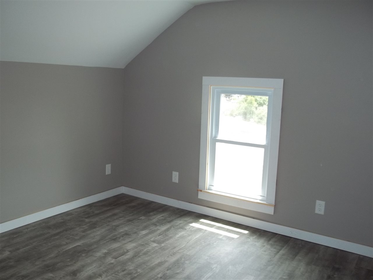 3185 Route 30 Route Bomoseen, VT 05732 - Photo 20 of 37 Gallery Image 20
