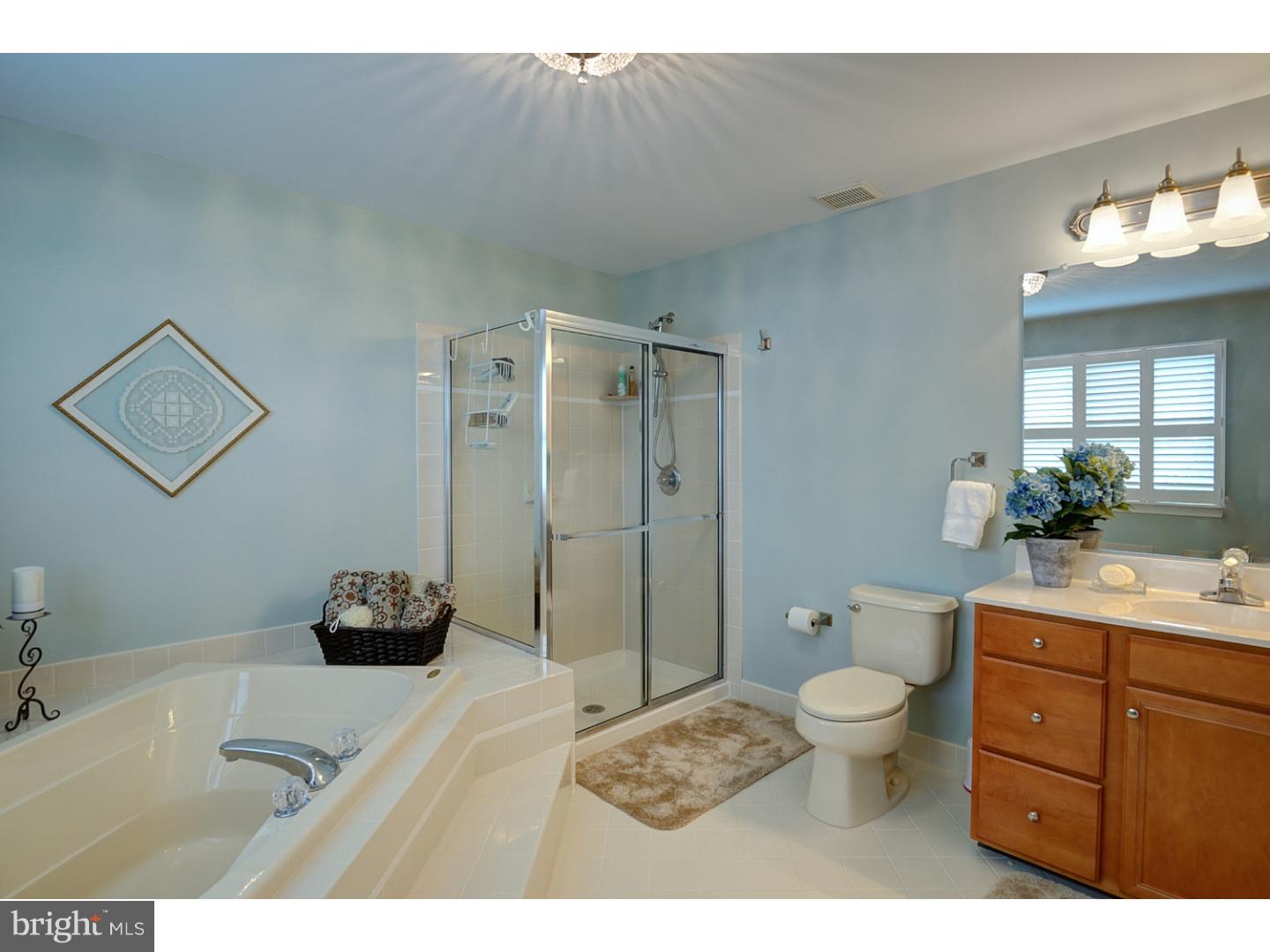 14 Dogwood Road Moorestown, NJ 08057 - Photo 15 of 25 Master Bathroom