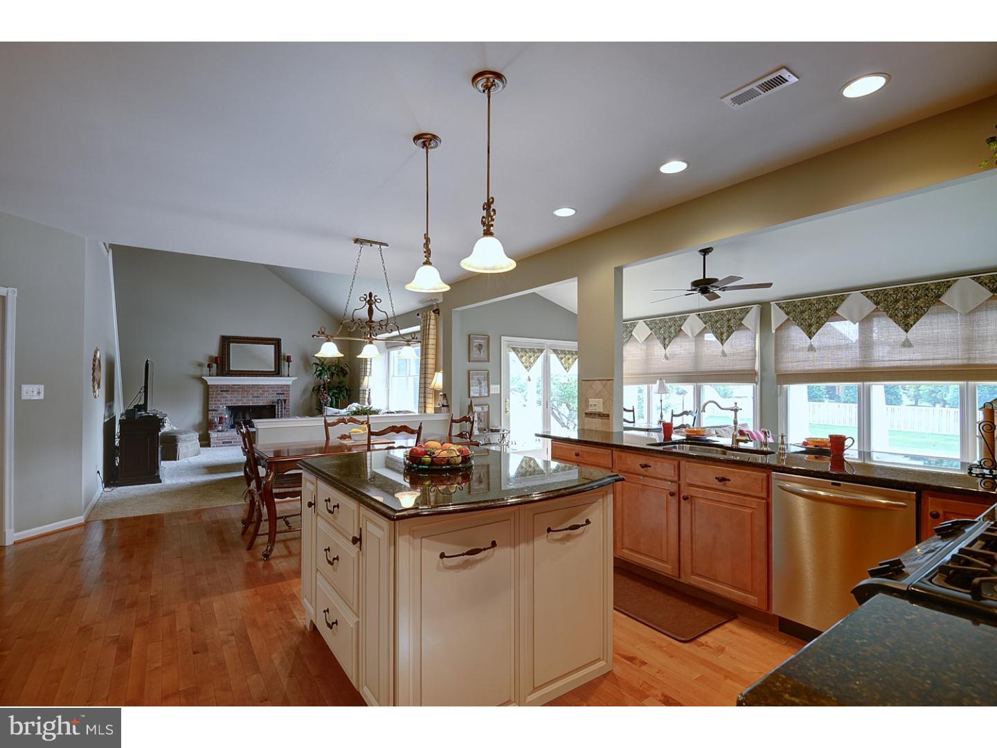 14 Dogwood Road Moorestown, NJ 08057 - Photo 5 of 25 Kitchen