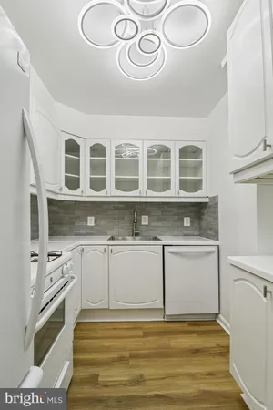 $2,450 | 10300 Westlake Drive, Unit S304, Bethesda, MD 20817