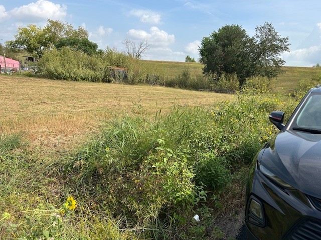 9800 Tuffly Street Houston, TX 77029 - Photo 1 of 2 a view of an outdoor space and a yard