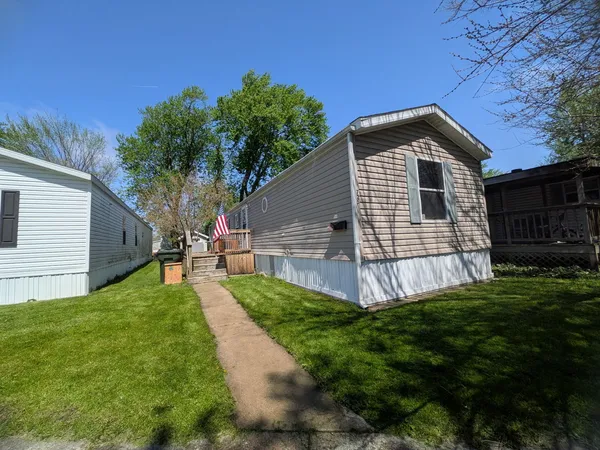 $26,000 | 725 Michelle Drive, Chicago Heights, IL 60411