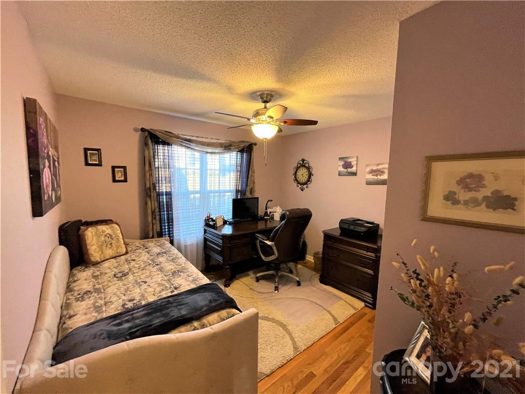 2132 Olde Farm Road Southeast Hudson, NC 28638 - Photo 13 of 23 Gallery Image 13