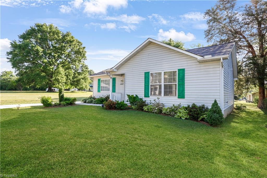1002 3rd Street Spencer, NC 28159 - Photo 2 of 22