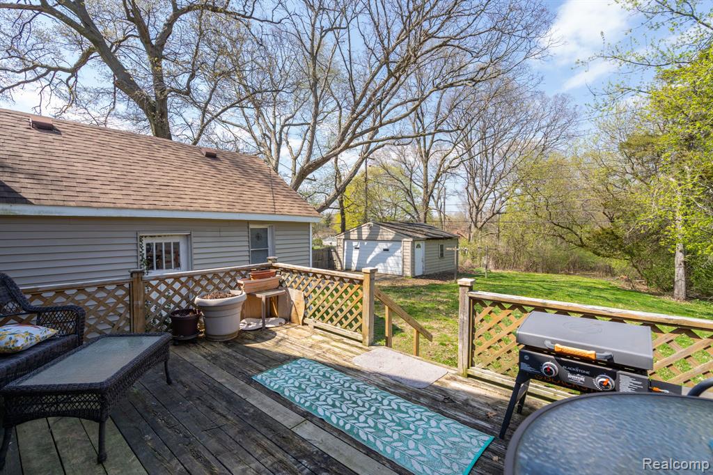6248 Waldon Road Clarkston, MI 48346 - Photo 6 of 30 Gallery Image 6