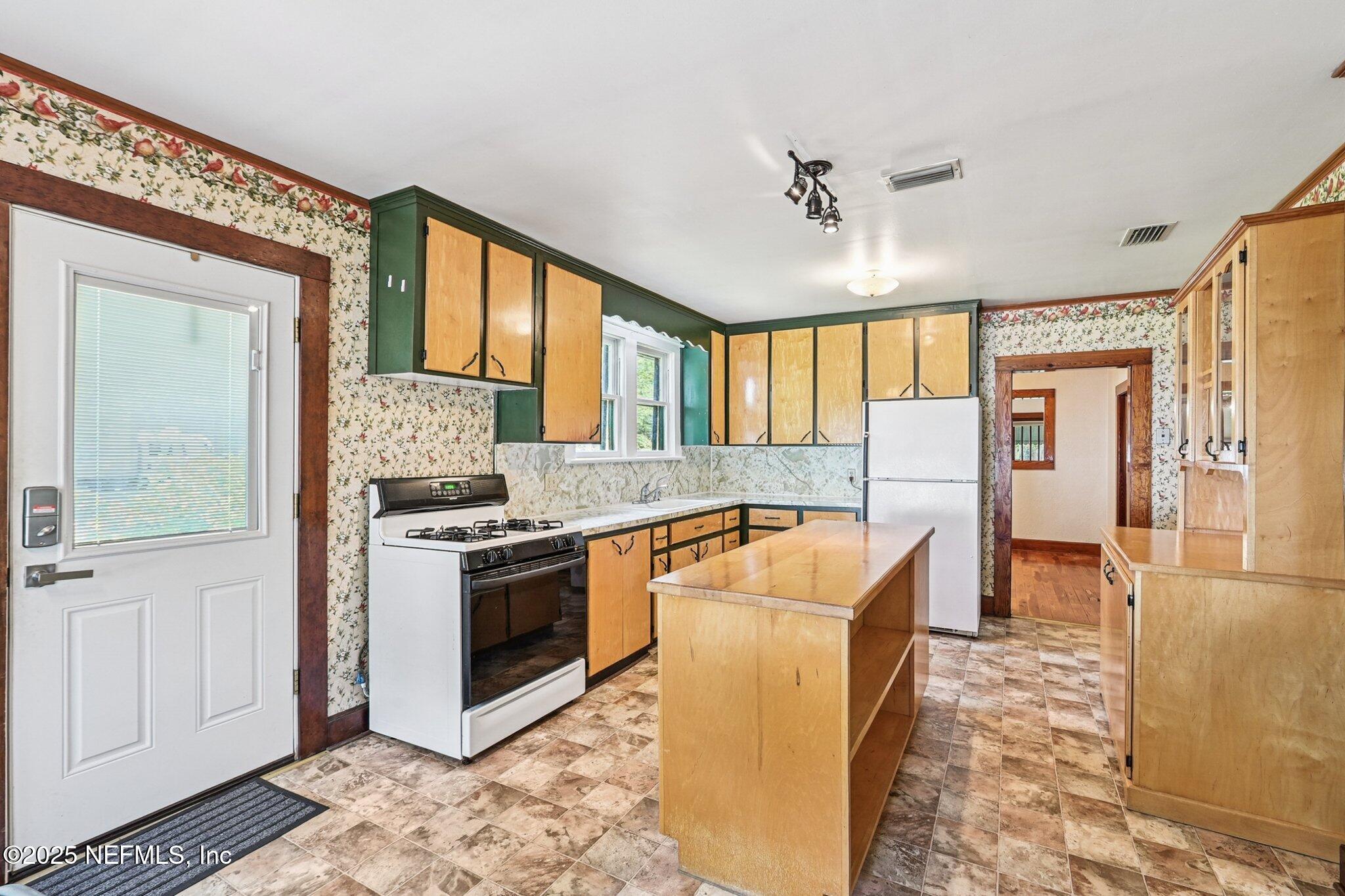 11420 Duval Road Jacksonville, FL 32218 - Photo 15 of 54 15-web-or-mls-Duval Rd-S1109-015