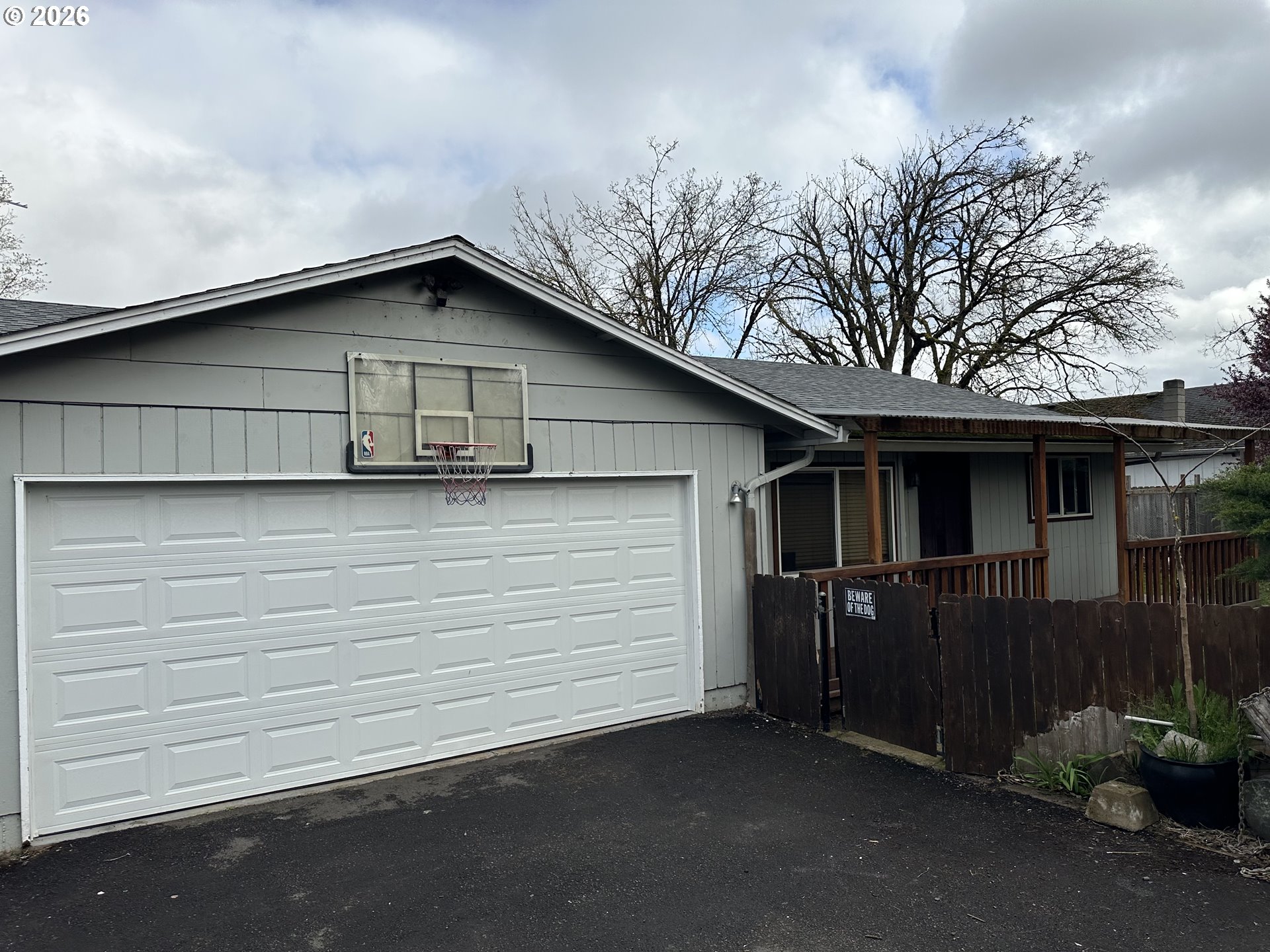 1435 5th Street Springfield, OR 97477 - Photo 2 of 11