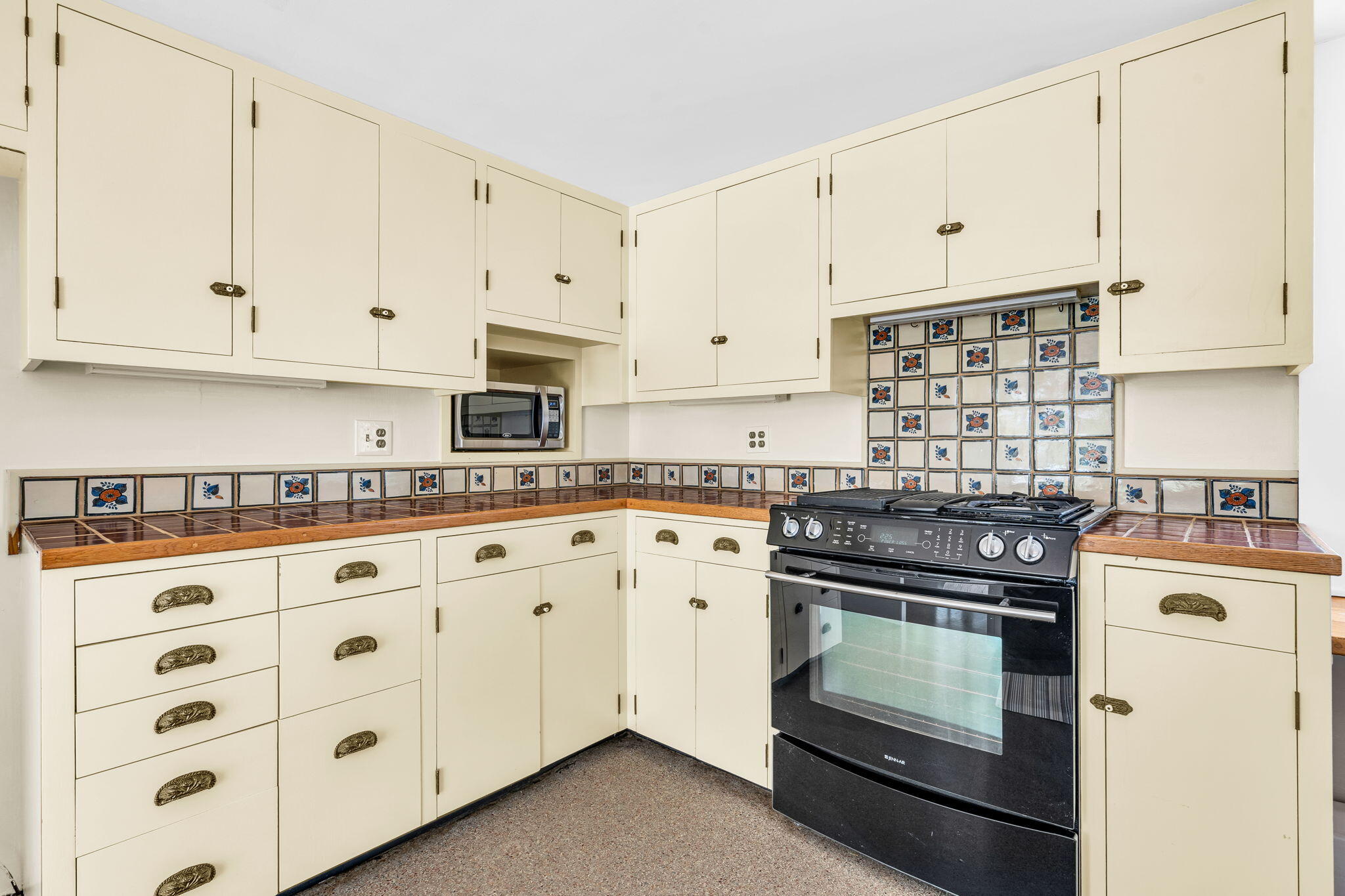 69 Walker Road Lyman, ME 04002 - Photo 22 of 55 Kitchen