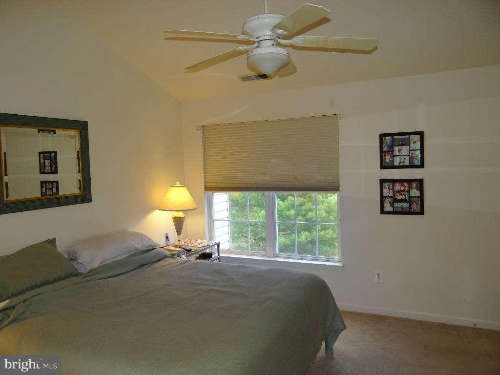 605 Howards Loop, Unit 89 Annapolis, MD 21401 - Photo 7 of 11 Bedroom (Master)