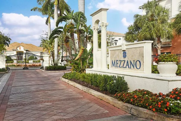 $2,250 | 9905 Baywinds Boulevard, Unit 2202, West Palm Beach, FL 33411