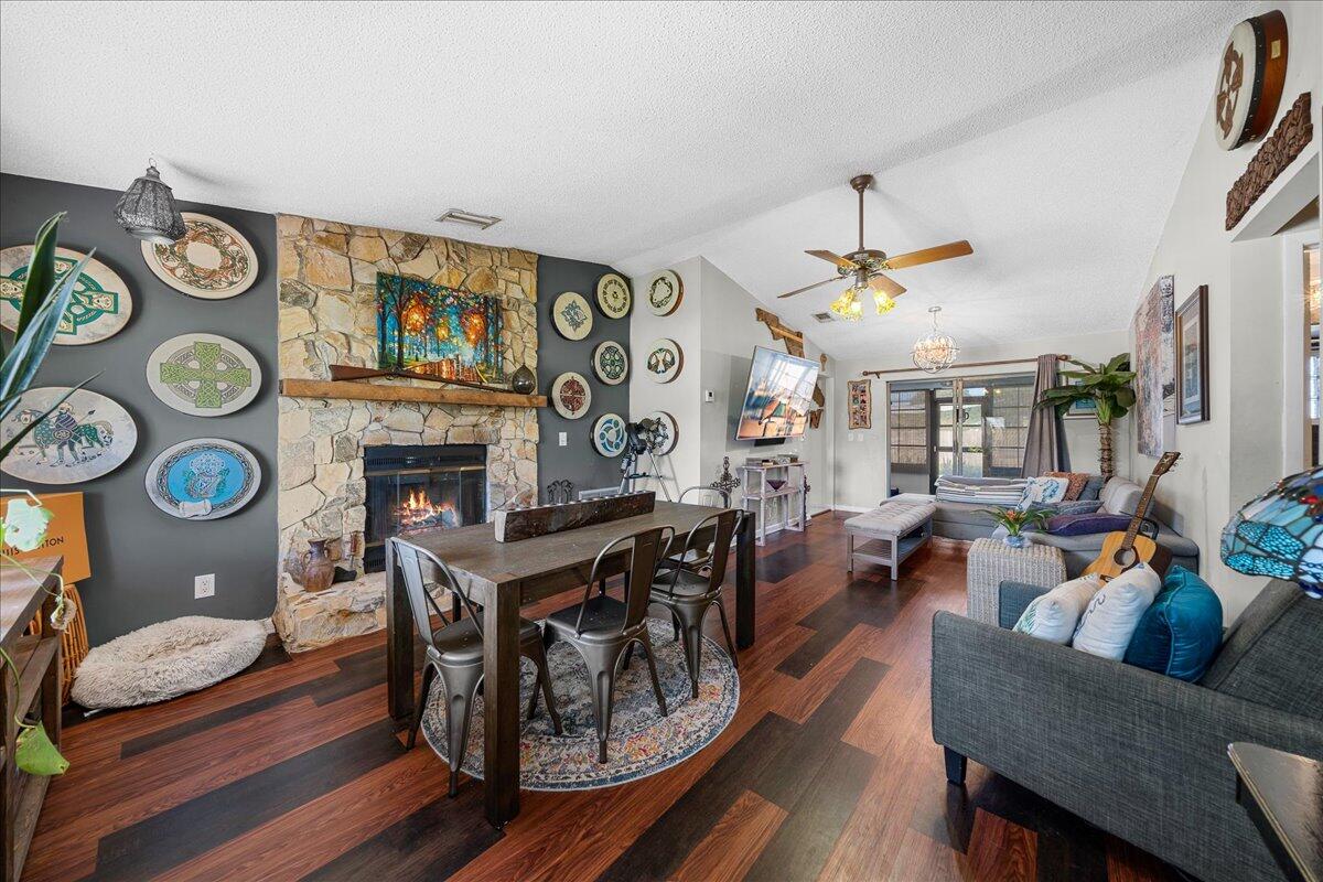 725 Rostock Circle Northwest Palm Bay, FL 32907 - Photo 5 of 27 09-untitled-10