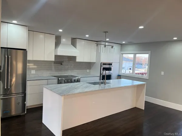 $6,999 | 5 Farmstead Road, Commack, NY 11725