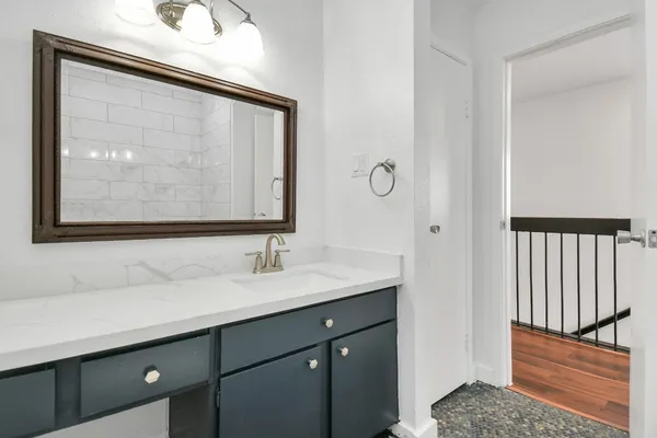$165,000 | 2002 Gentryside Drive, Unit 113, Houston, TX 77077