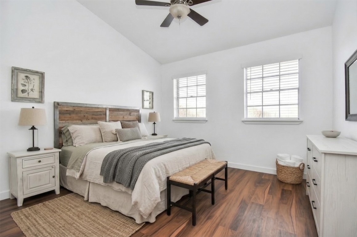 2002 Gentryside Drive, Unit 113 Houston, TX 77077 - Photo 22 of 36 a bedroom with a bed and a table