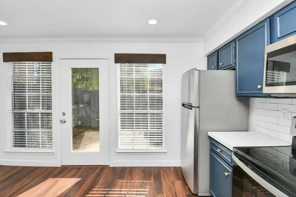 $165,000 | 2002 Gentryside Drive, Unit 113, Houston, TX 77077