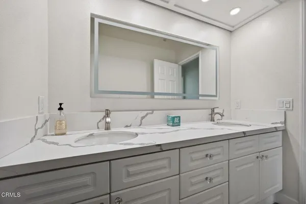 $1,200,000 | 1611 Kapalua Drive, Oxnard, CA 93036