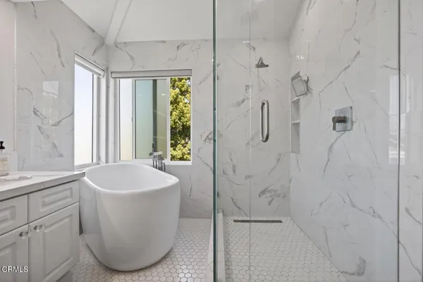 $1,200,000 | 1611 Kapalua Drive, Oxnard, CA 93036