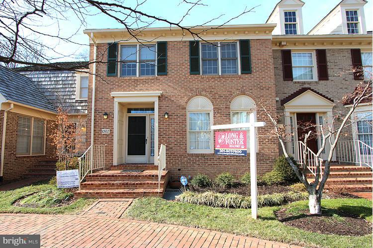 10922 Brewer House Road Rockville, MD 20852 - Photo 1 of 27 a front view of a house