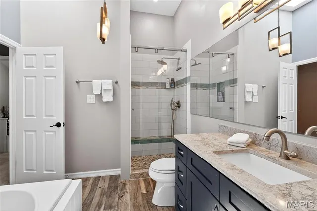 $390,000 | 1848 Ridgeview Cir Drive, Ballwin, MO 63021