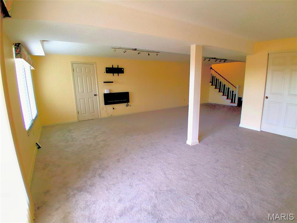 1848 Ridgeview Cir Drive Ballwin, MO 63021 - Photo 18 of 22