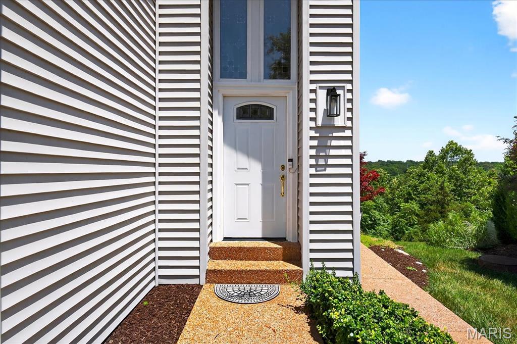 1848 Ridgeview Cir Drive Ballwin, MO 63021 - Photo 2 of 22