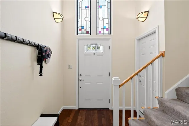 $390,000 | 1848 Ridgeview Cir Drive, Ballwin, MO 63021