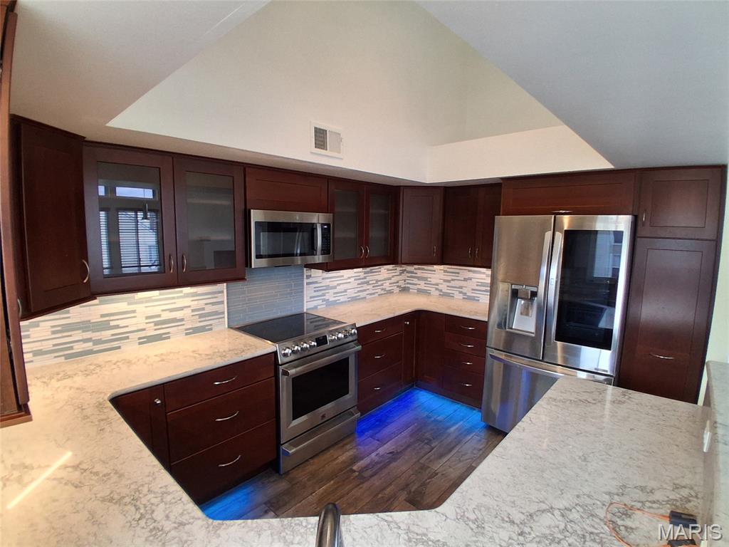 1848 Ridgeview Cir Drive Ballwin, MO 63021 - Photo 5 of 22