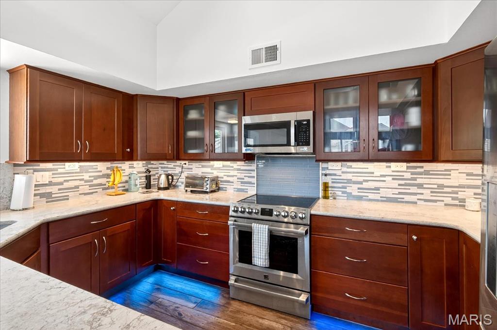 1848 Ridgeview Cir Drive Ballwin, MO 63021 - Photo 6 of 22